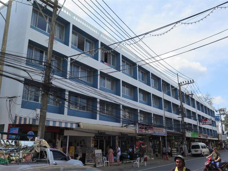 Karon Sea Breeze Beach (by ON)