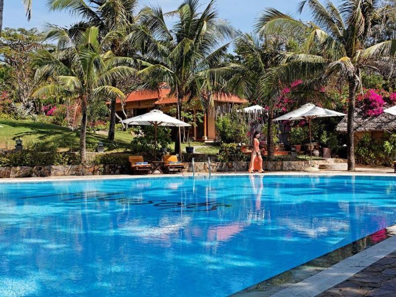 Takalau Residences & Resort