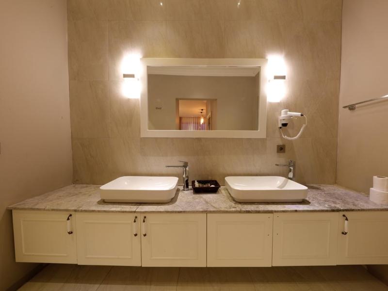 Golden Life Resort Hotel and Spa