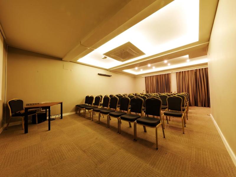 Golden Life Resort Hotel and Spa