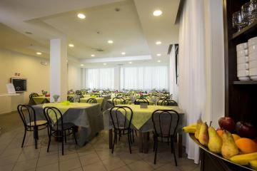 Отель Hotel Scarlet Италия, Римини, фото 20