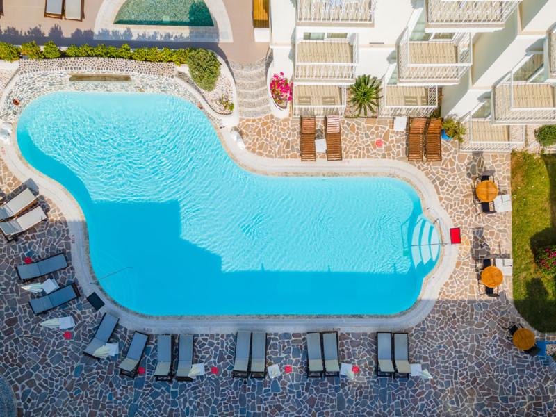 Montebello Deluxe Hotel