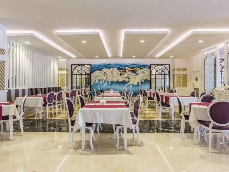 Mary Palace Resort & Spa