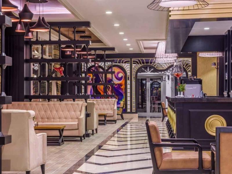 Mary Palace Resort & Spa