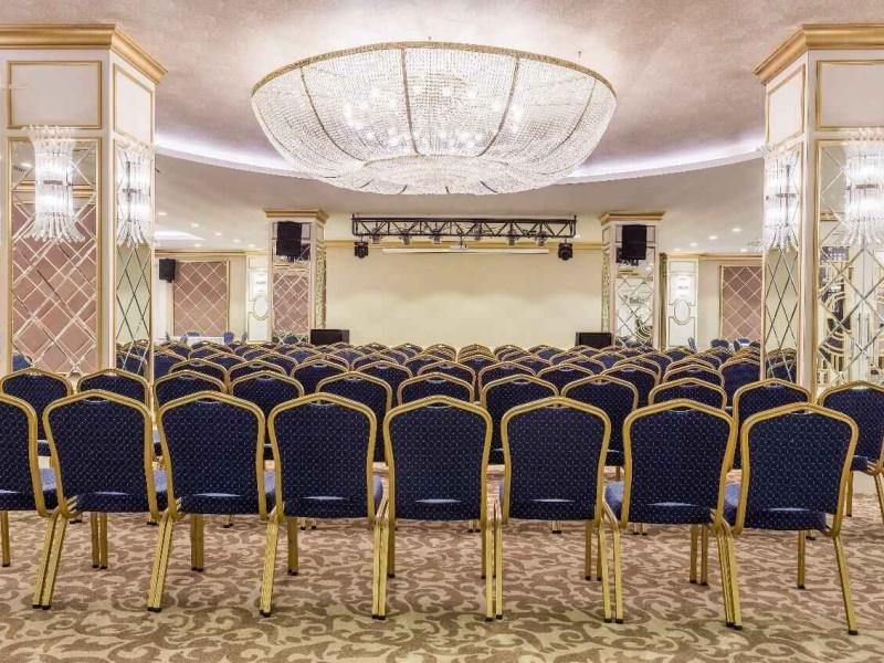 Mary Palace Resort & Spa