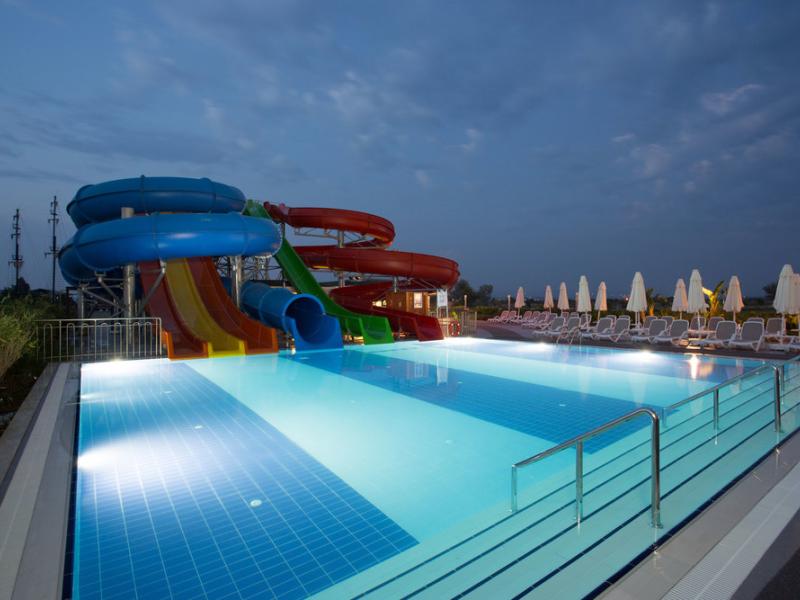 Water Side Resort & Spa