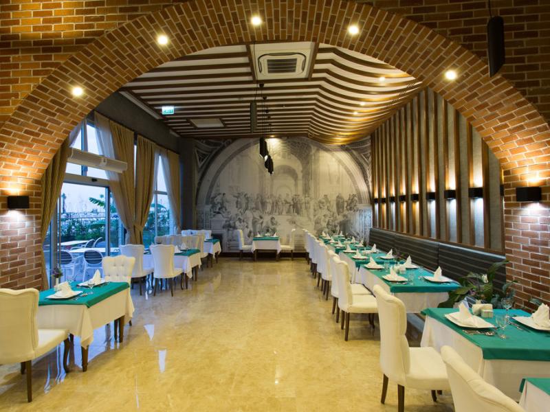 Water Side Resort & Spa