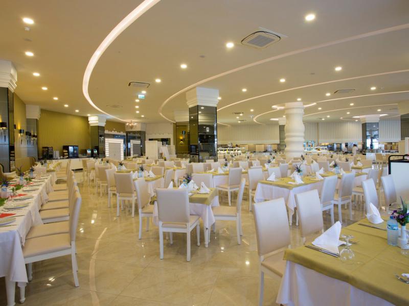 Water Side Resort & Spa