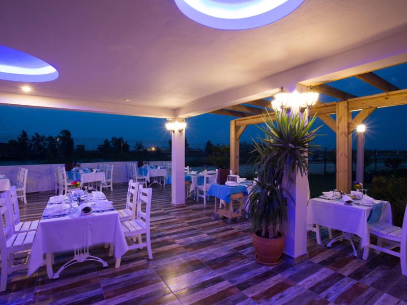 Water Side Resort & Spa