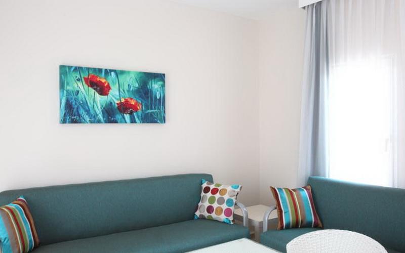 Club Paloma Apartments