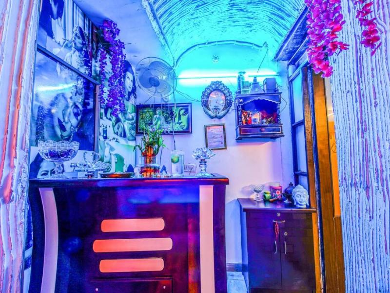 FabHotel White Klove