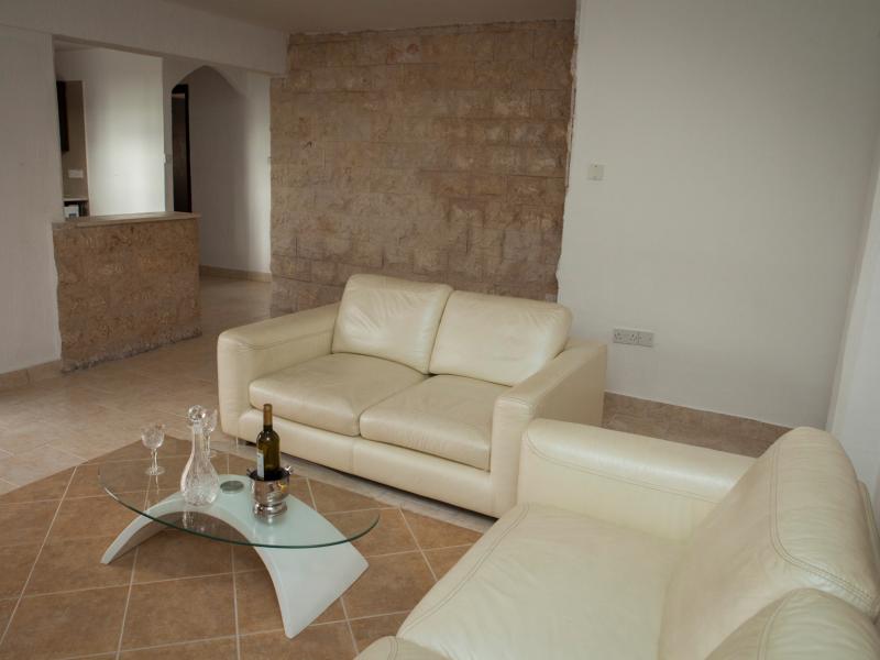 Alecos Hotel Apartments