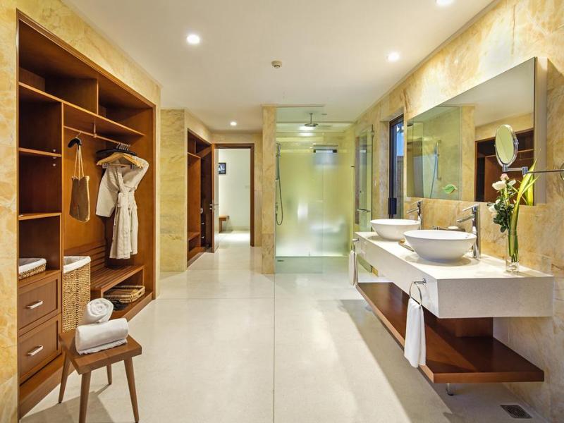Cam Ranh Riviera Beach Resort & Spa