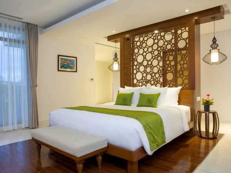 Cam Ranh Riviera Beach Resort & Spa