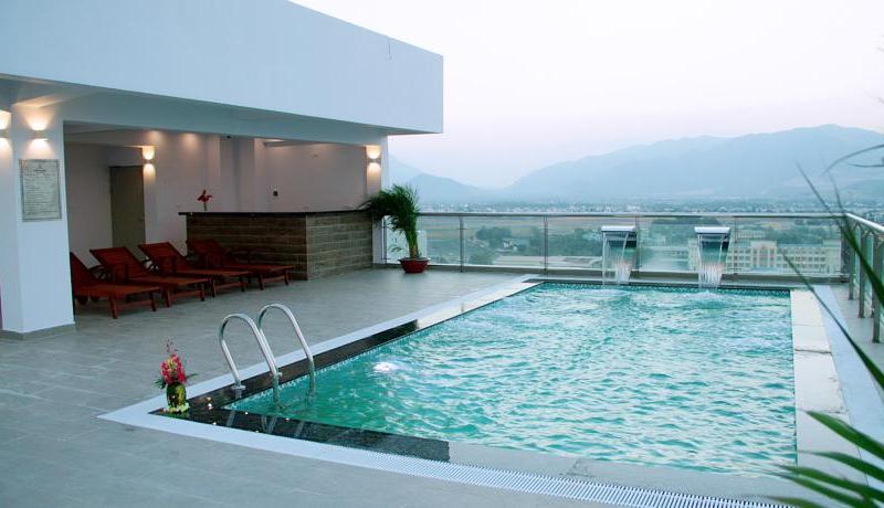 Sandals Island Hotel