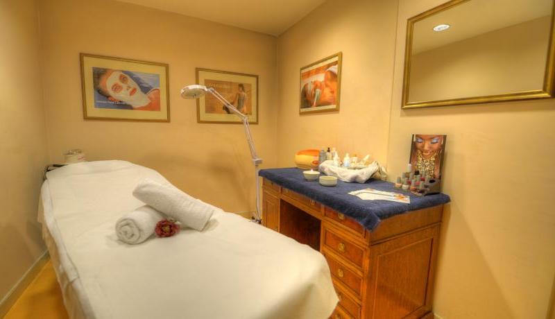 Golden Tulip Hotel