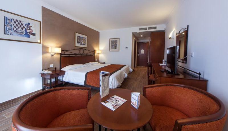 Golden Tulip Hotel