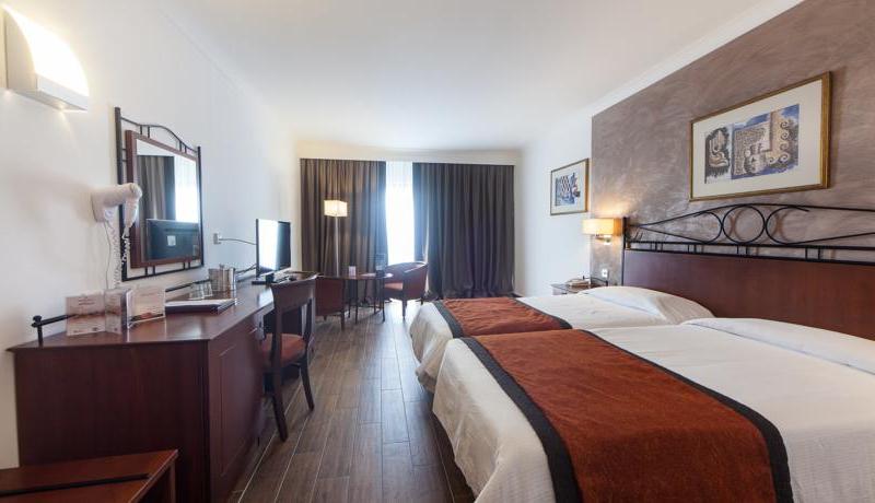 Golden Tulip Hotel