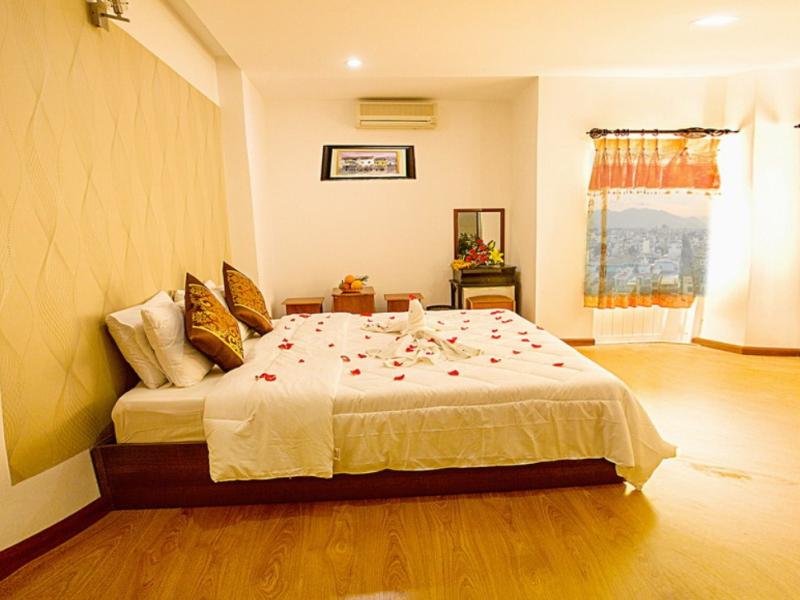 Golden Tulip Hotel