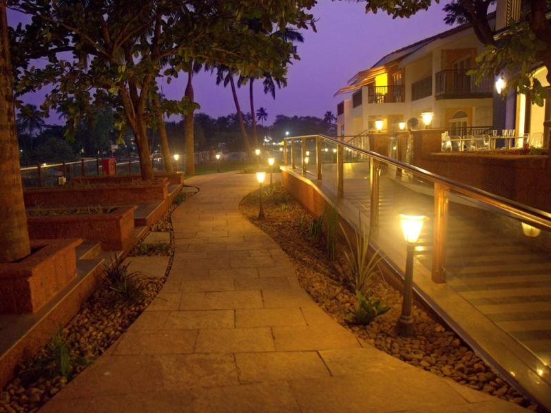 Acron Waterfront Resort