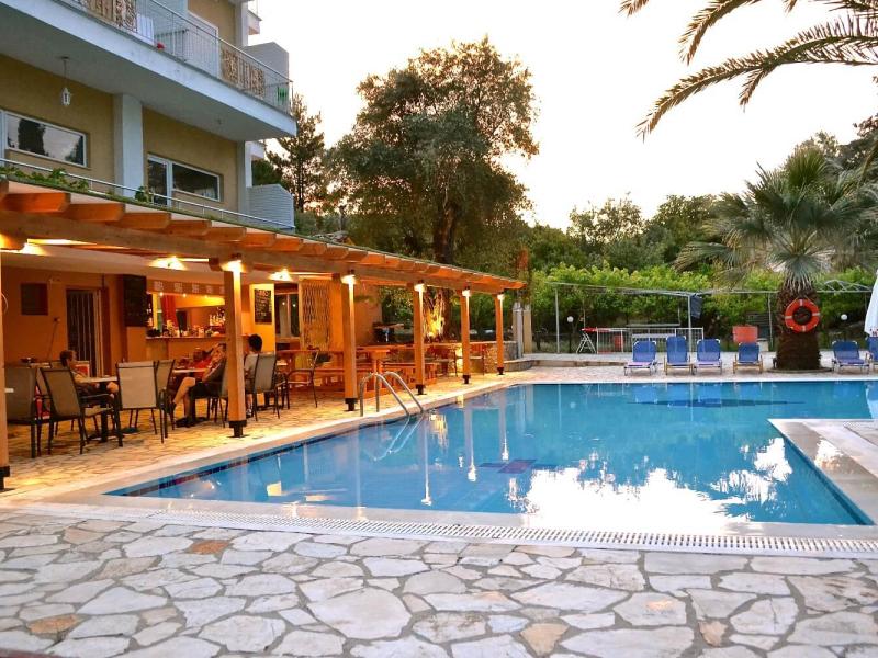 Paloma Blanca Hotel