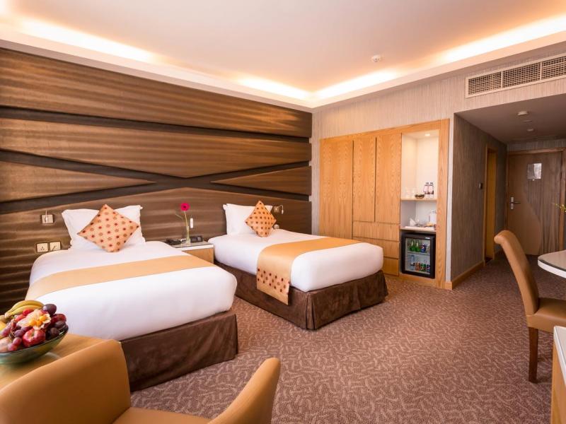 Al Safir Hotel & Tower