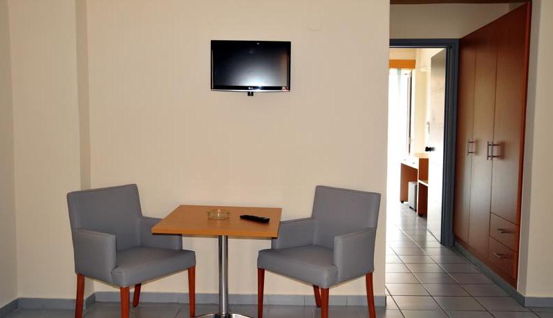 Acropolis Apartments