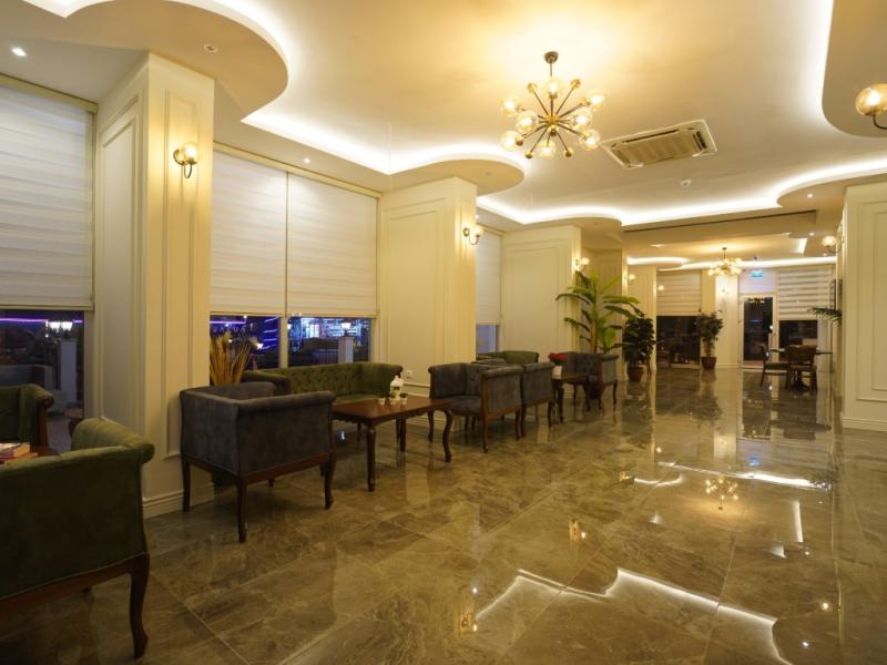 Aurasia Sea Side Hotel