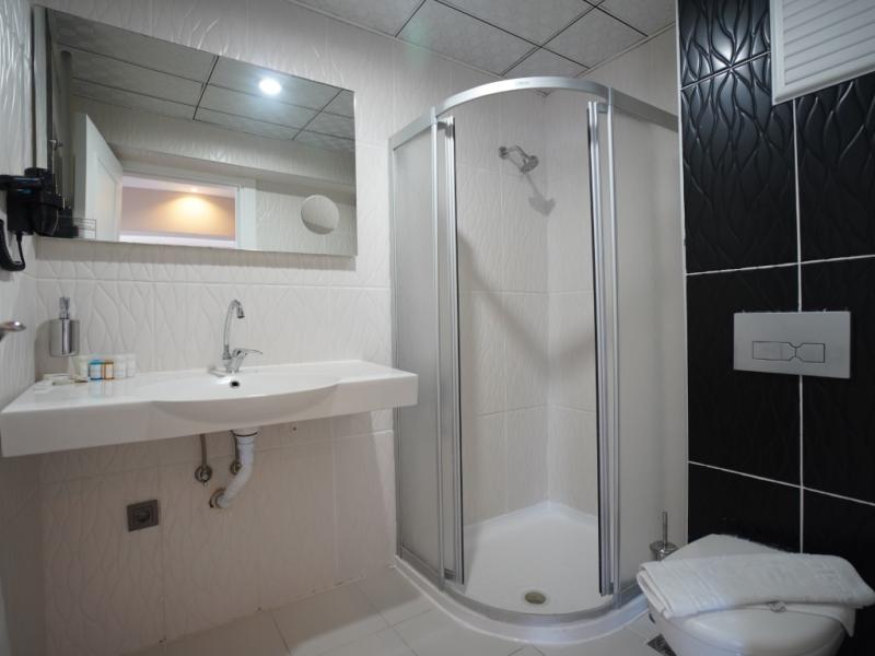 Aurasia Sea Side Hotel