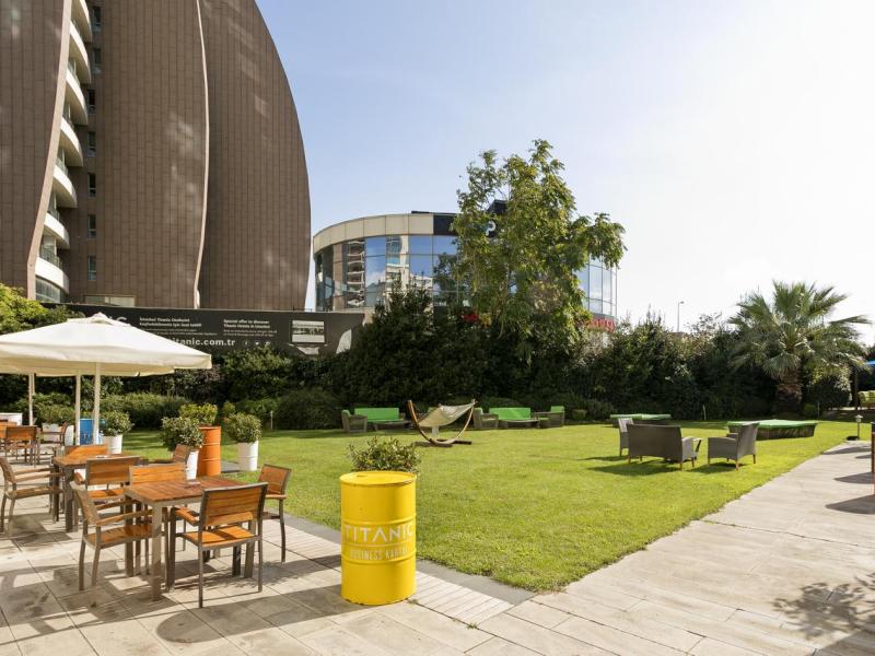 Titanic Business Kartal