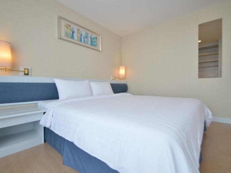 The City Hotel Sriracha