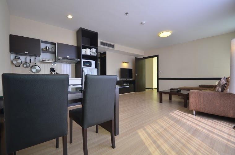 The City Hotel Sriracha