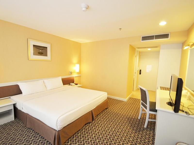 The City Hotel Sriracha