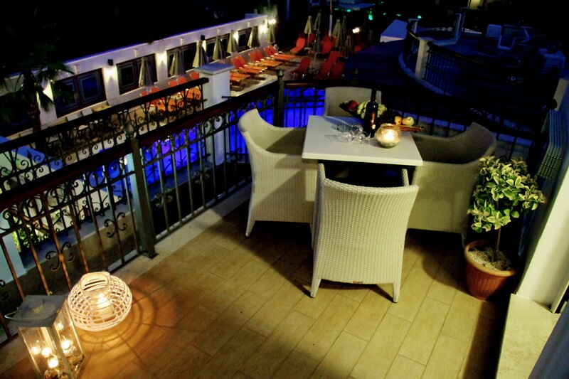 Bella Elena Apartments