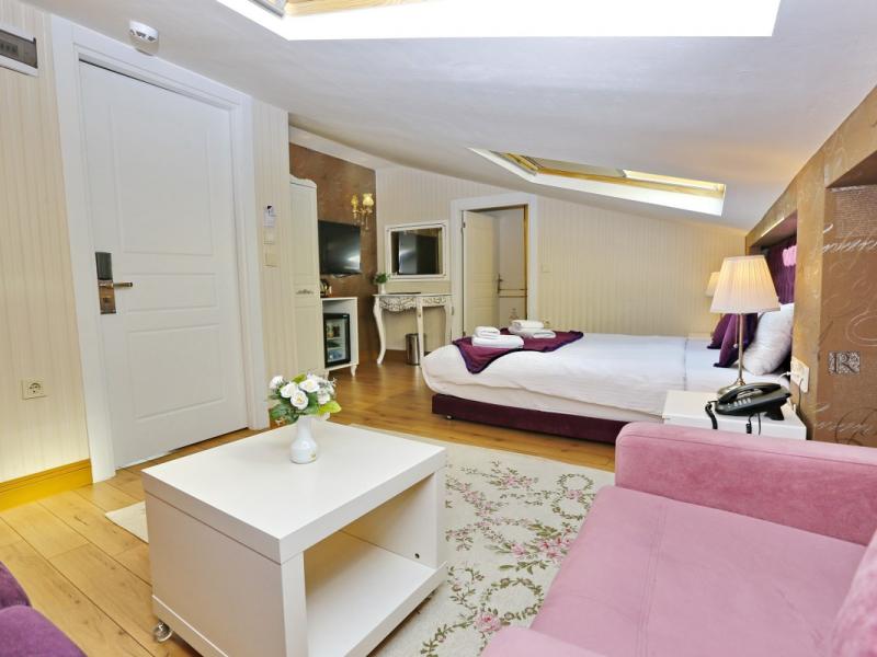 Diamond Royal Hotel