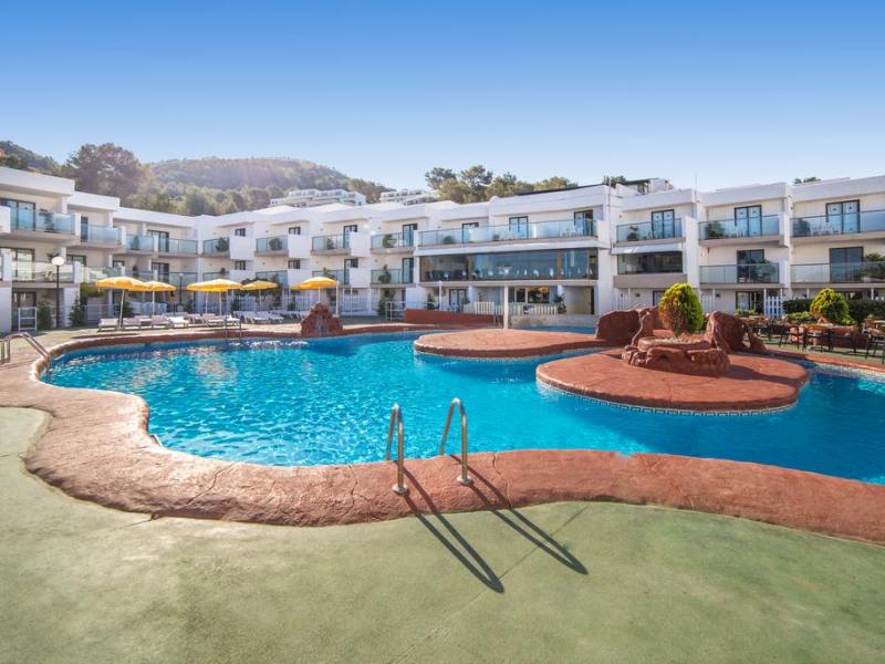 The Club Cala San Miguel Hotel Ibiza, Curio Collection By Hilton