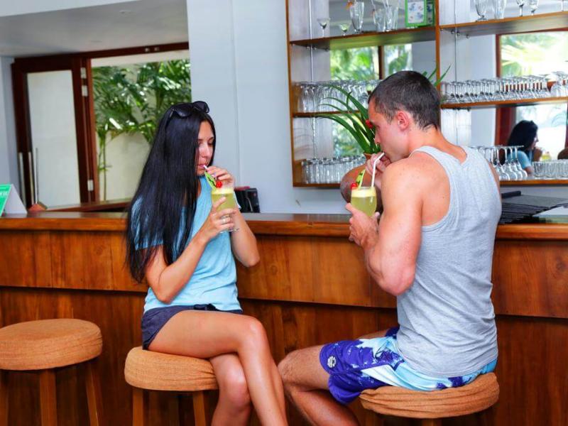 Rockside Beach Resort