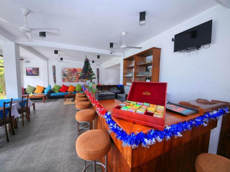 Rockside Beach Resort