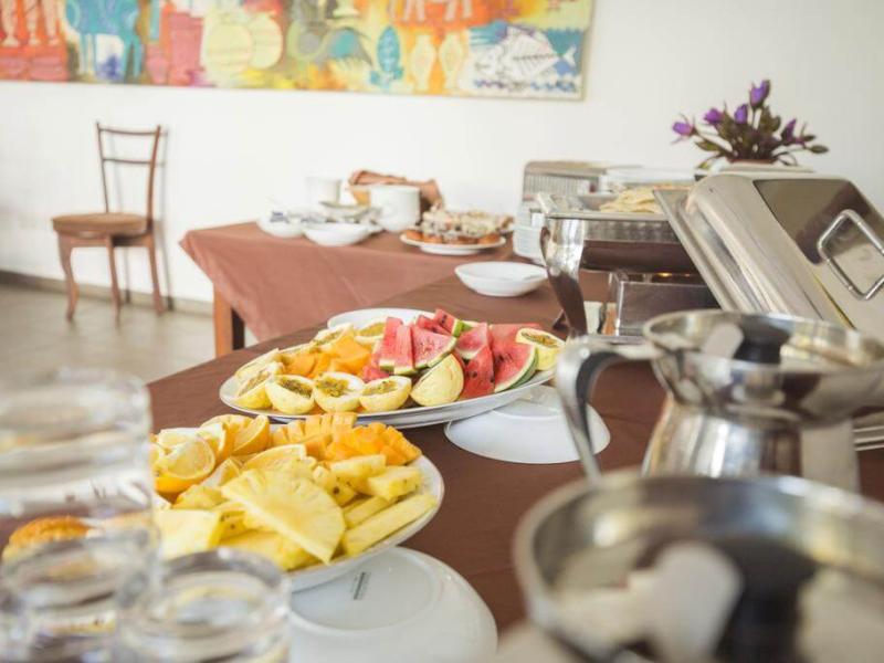 Rockside Beach Resort