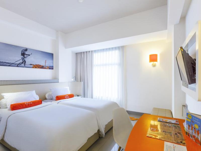 Harris Hotel Seminyak