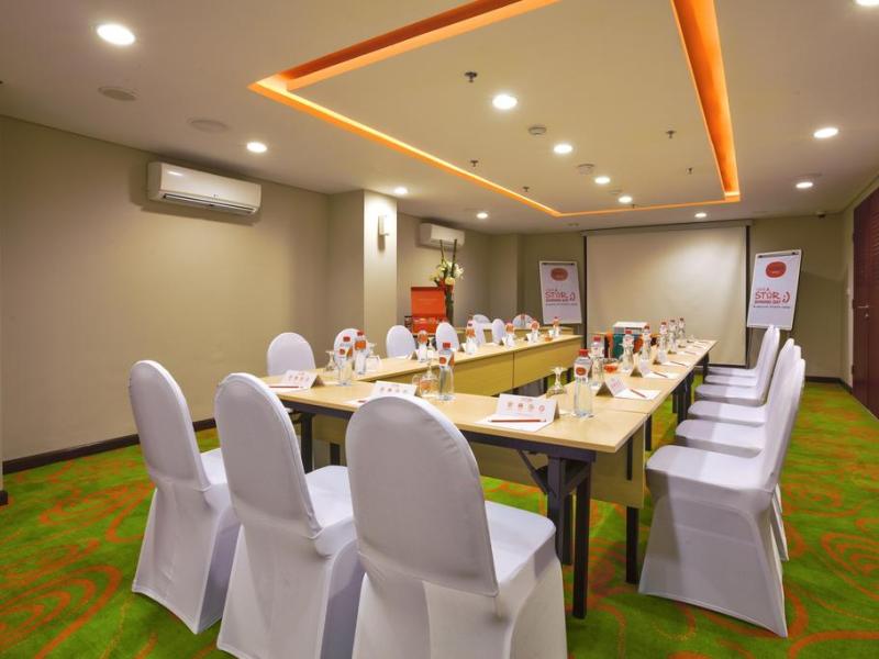 Harris Hotel Seminyak