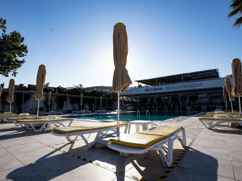 Petunya Beach Resort