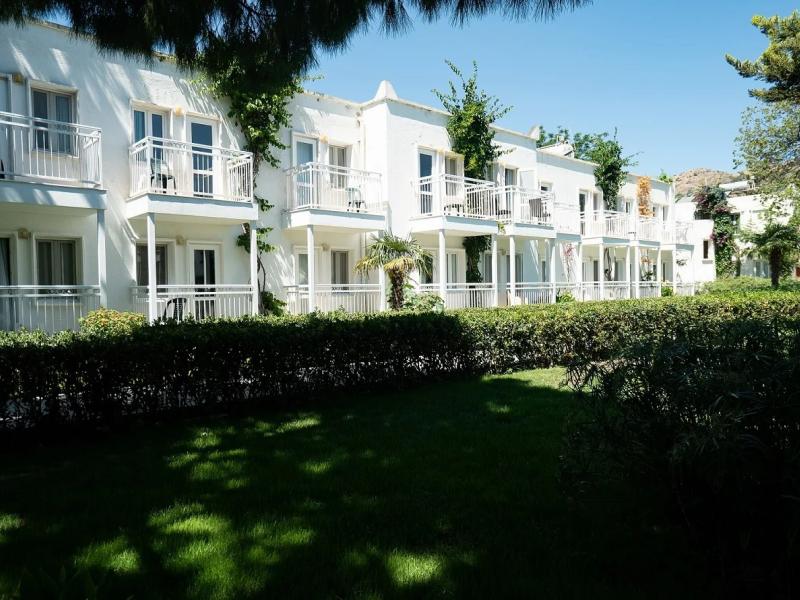 Petunya Beach Resort