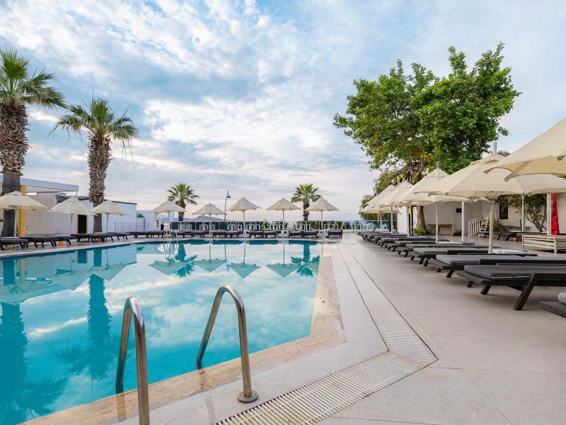 Petunya Beach Resort