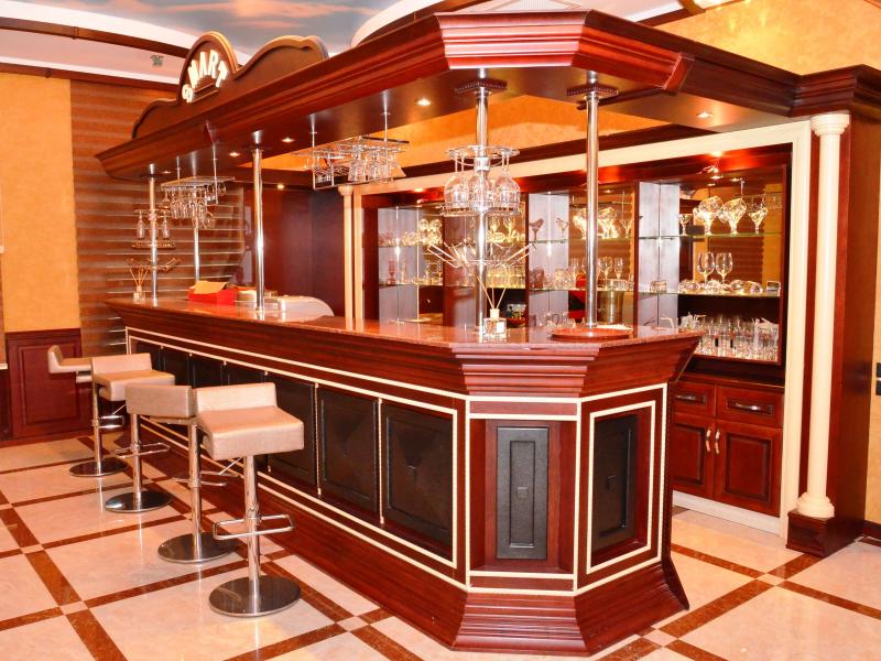 Deluxe Hotel & Spa