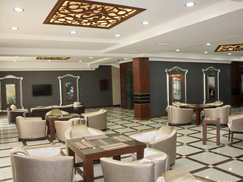 Deluxe Hotel & Spa