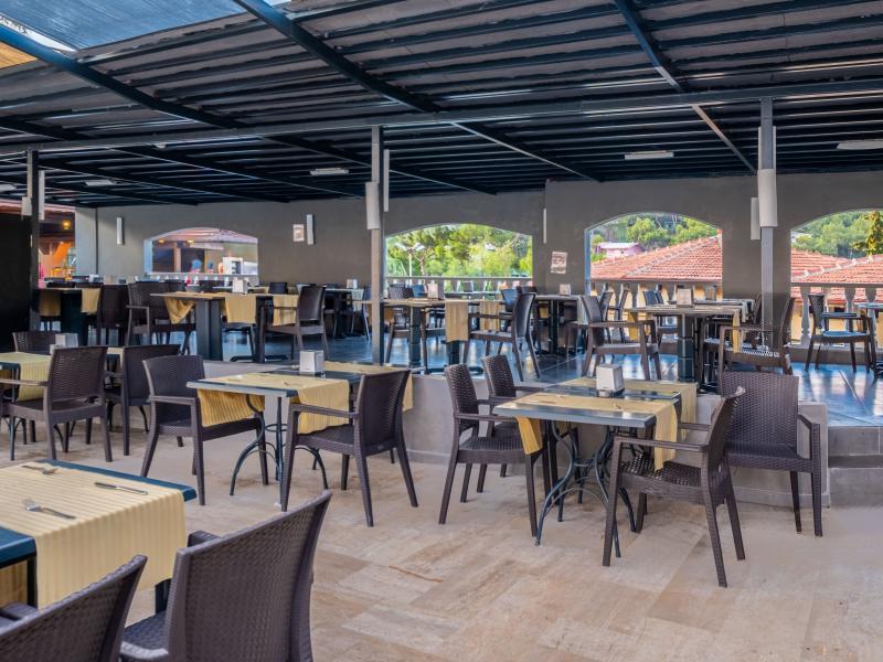 Senza Garden Holiday Club