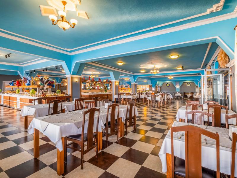 Senza Garden Holiday Club