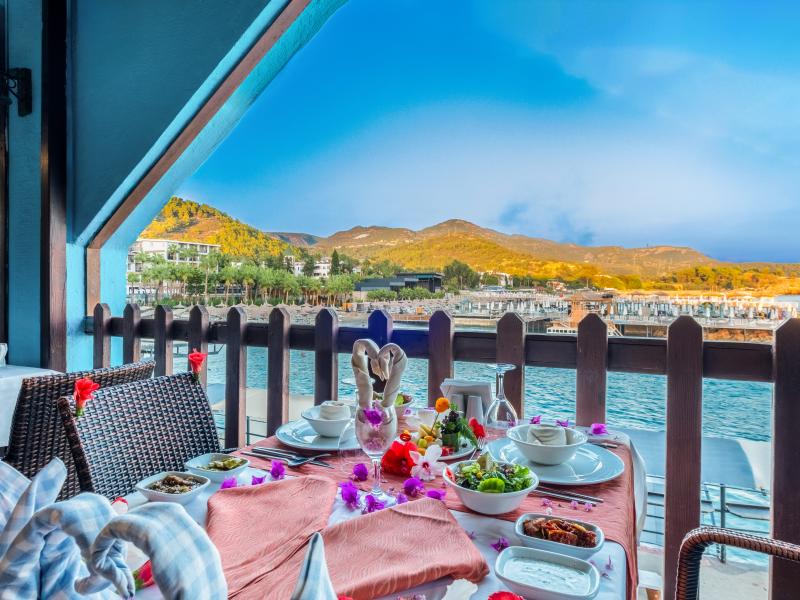 Senza Garden Holiday Club