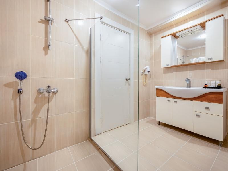 Senza Garden Holiday Club